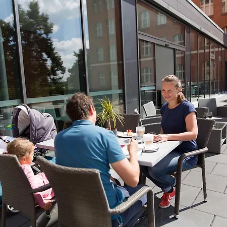 بيت شباب Ostkreuz *