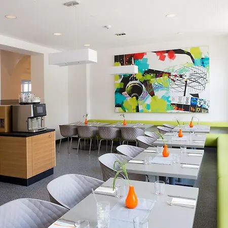 بيت شباب Ostkreuz *