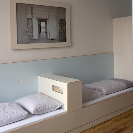 Ostkreuz Hostal